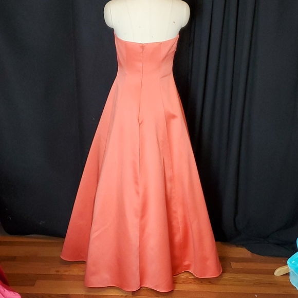 David's Bridal Melon Satin dress, 6, strapless - Picture 6 of 11